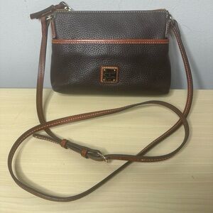 Dooney & Bourke vintage Crossbody